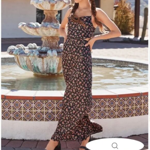 Vici Dresses & Skirts - Vici Floral Satin Cutout Maxi Dress Size Medium